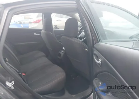 2015 Dodge Dart Sxt z USA, uszkodzony, nr VIN 1C3CDFBB3FD131822